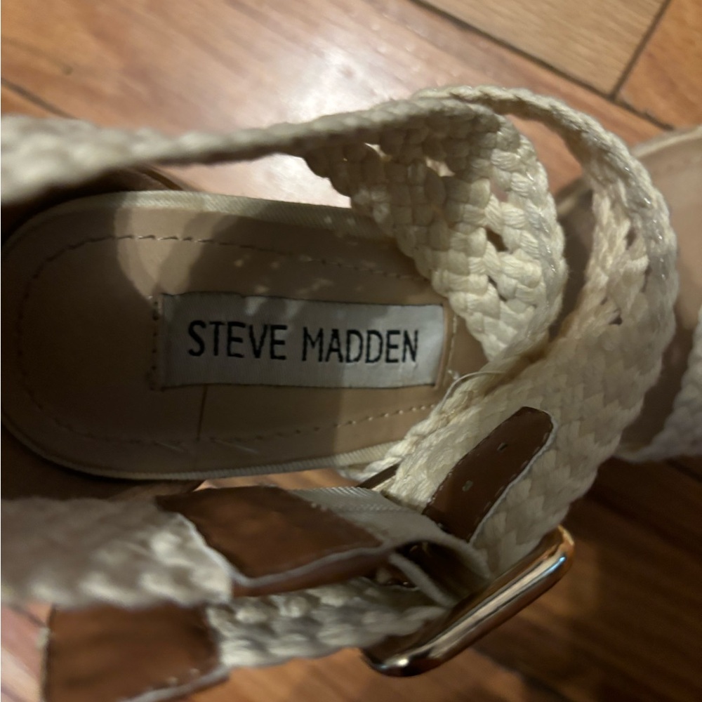 Steve Madden wedge 6 - Picture 3 of 6